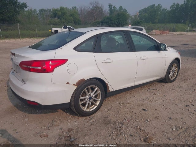 Ford FOCUS SE 2016 1FADP3F2XGL298045 Image 4