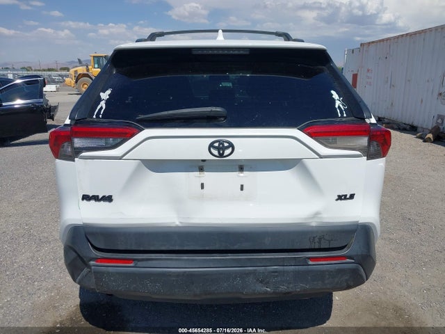 Toyota Rav4 Xle Premium 2020 JTMC1RFV3LD517615 Image 16