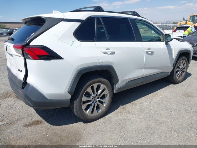 Toyota Rav4 Xle Premium 2020 JTMC1RFV3LD517615 Image 4