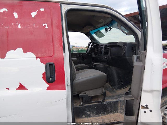 Chevrolet Express 2500 Work Van 2016 1GCWGAFF3G1298412 Image 5