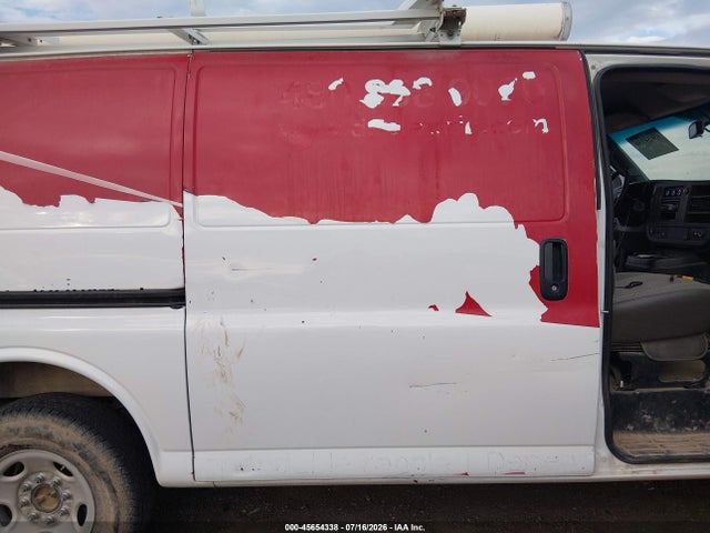 Chevrolet Express 2500 Work Van 2016 1GCWGAFF3G1298412 Image 8