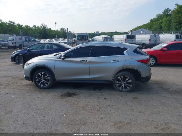 2018 Infiniti Qx30 Premium მანქანა იყიდება აუქციონზე, vin: SJKCH5CR8JA052529, აუქციონის ნომერი: 45654340