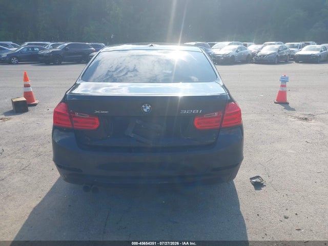 45654351 :رقم المزاد ، WBA3B3G5XENR84128 vin ، 2014 Bmw 328i Xdrive مزاد بيع