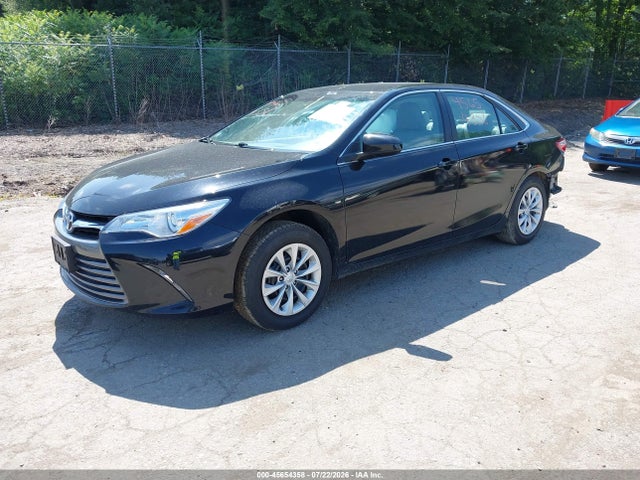 45654358 :رقم المزاد ، 4T1BF1FK5HU768384 vin ، 2017 Toyota Camry Le مزاد بيع