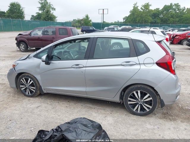 45654379 :رقم المزاد ، 3HGGK5H87JM727071 vin ، 2018 Honda Fit Ex مزاد بيع