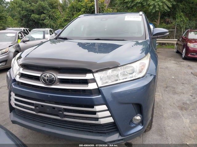 2017 Toyota Highlander Xle მანქანა იყიდება აუქციონზე, vin: 5TDKZRFH5HS525791, აუქციონის ნომერი: 45654389