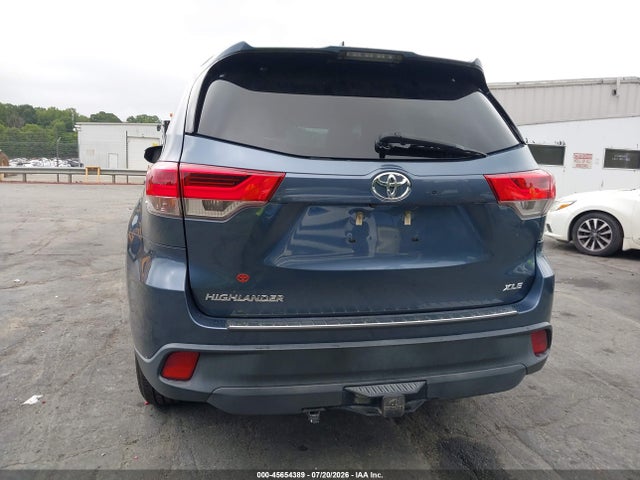 2017 Toyota Highlander Xle მანქანა იყიდება აუქციონზე, vin: 5TDKZRFH5HS525791, აუქციონის ნომერი: 45654389