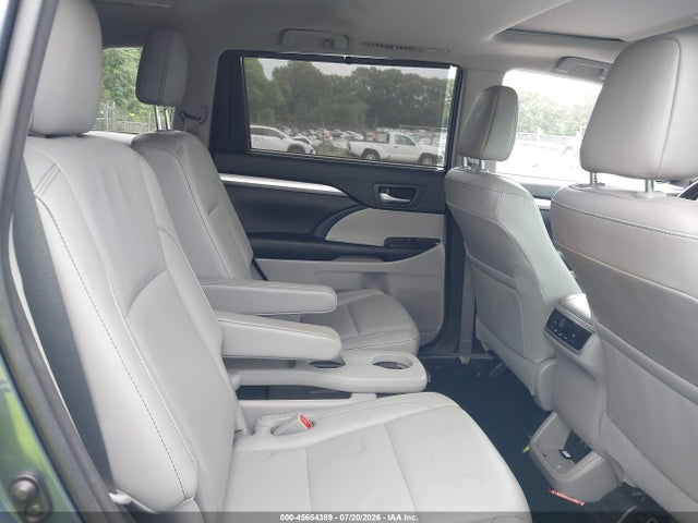 2017 Toyota Highlander Xle მანქანა იყიდება აუქციონზე, vin: 5TDKZRFH5HS525791, აუქციონის ნომერი: 45654389