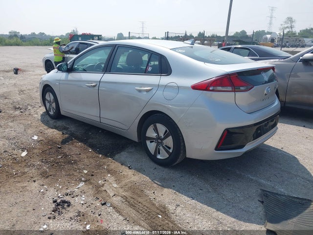 2018 Hyundai Ioniq Hybrid Blue მანქანა იყიდება აუქციონზე, vin: KMHC65LC2JU072693, აუქციონის ნომერი: 45654410