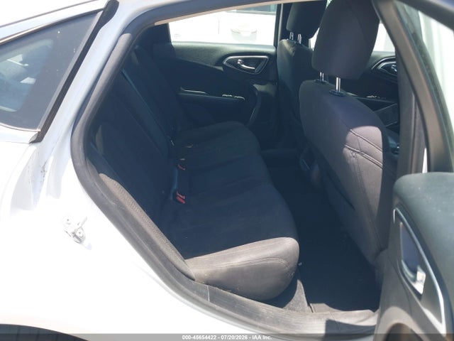 Chrysler 200 Limited 2015 1C3CCCAB2FN589817 Image 8