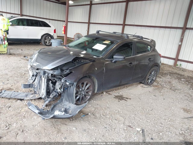 45654431 :رقم المزاد ، 3MZBN1L33JM226504 vin ، 2018 Mazda Mazda3 Touring مزاد بيع