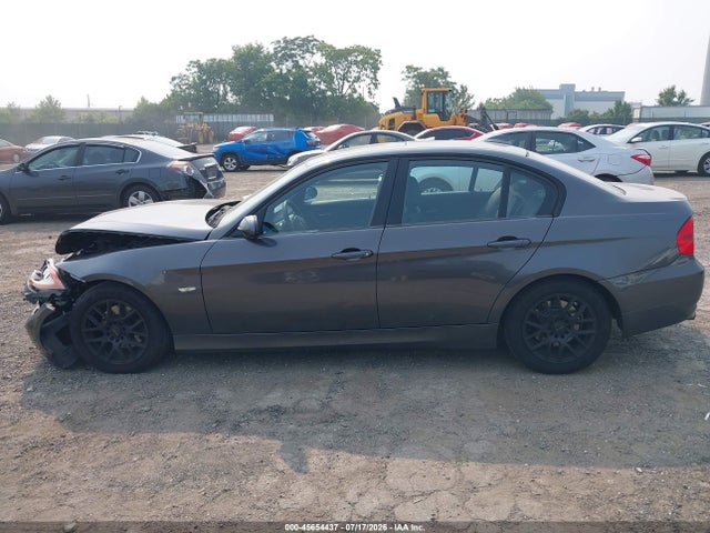 2006 Bmw 325i მანქანა იყიდება აუქციონზე, vin: WBAVB13586KR65809, აუქციონის ნომერი: 45654437