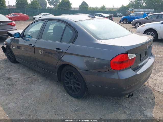 2006 Bmw 325i მანქანა იყიდება აუქციონზე, vin: WBAVB13586KR65809, აუქციონის ნომერი: 45654437