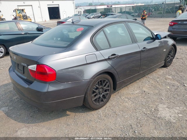 2006 Bmw 325i მანქანა იყიდება აუქციონზე, vin: WBAVB13586KR65809, აუქციონის ნომერი: 45654437