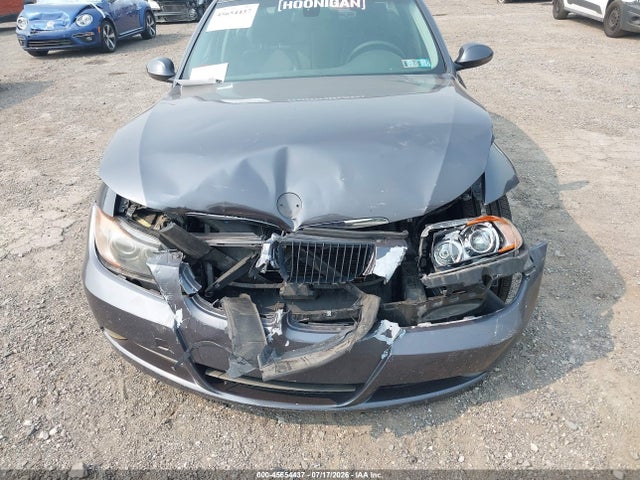 2006 Bmw 325i მანქანა იყიდება აუქციონზე, vin: WBAVB13586KR65809, აუქციონის ნომერი: 45654437