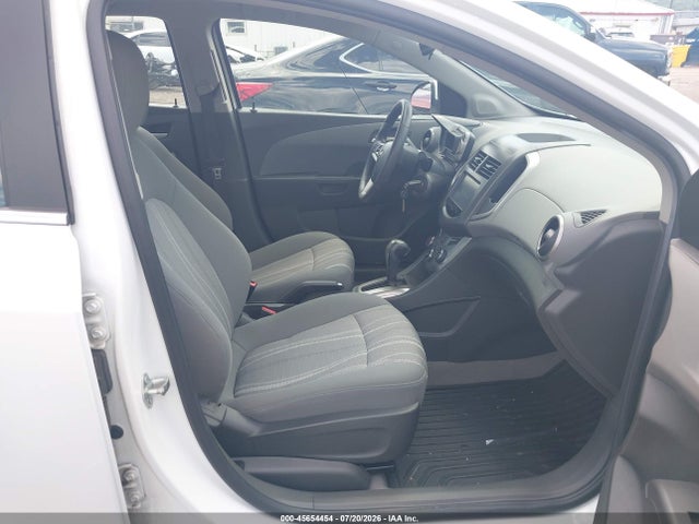 Chevrolet Sonic Lt Auto 2015 1G1JC5SH4F4209263 Image 5