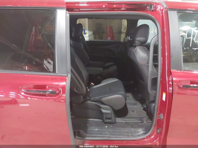 5TDDSKFC9SS206541 Toyota Sienna Xse