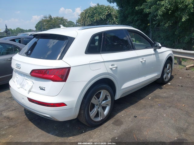Продажа на аукционе авто 2018 Audi Q5, vin: WA1ANAFY6J2015045, номер лота: 45654625
