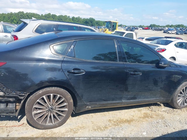 45654671 :رقم المزاد ، KNALB4J11H5036653 vin ، 2017 Kia Cadenza Premium مزاد بيع