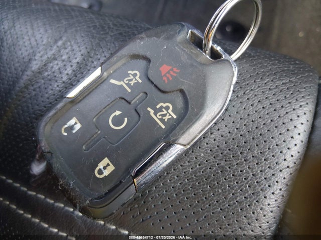 45654712 :رقم المزاد ، 1GKS2HKJ3JR263172 vin ، 2018 Gmc Yukon Xl Denali مزاد بيع