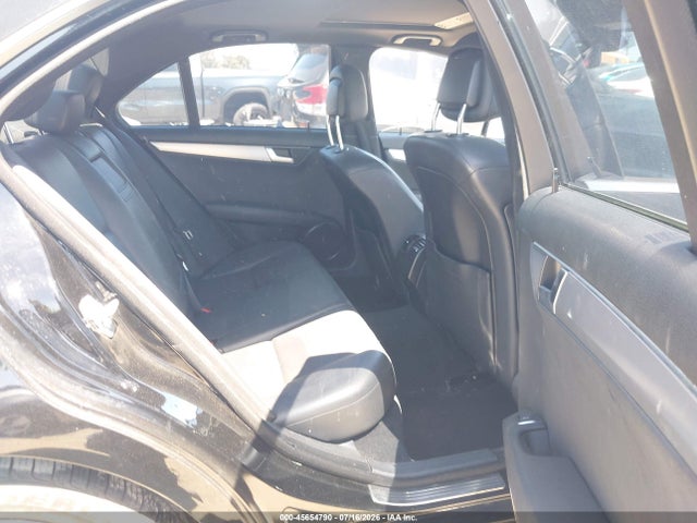 Продажа на аукционе авто 2013 Mercedes-benz C 250 Sport, vin: WDDGF4HB3DR287030, номер лота: 45654790