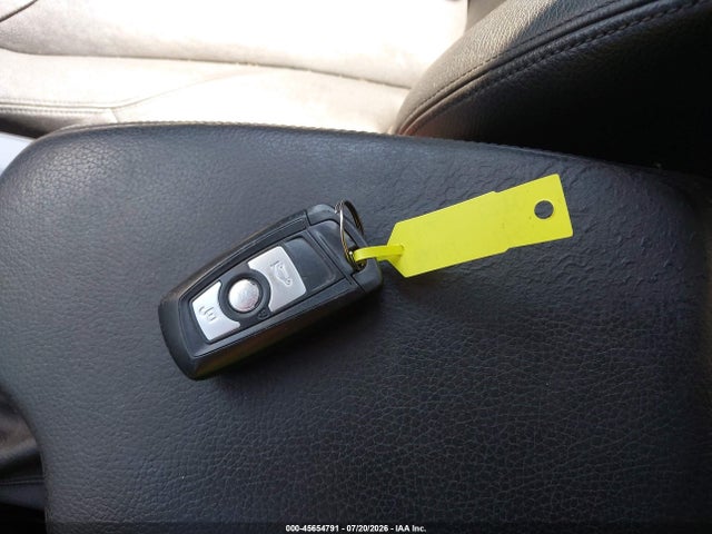 WBA3C3G53ENS69639 BMW 320i Xdrive