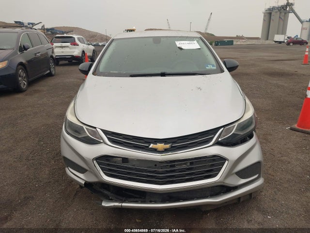 45654869 :رقم المزاد ، 1G1BE5SM8J7196164 vin ، 2018 Chevrolet Cruze Lt Auto مزاد بيع