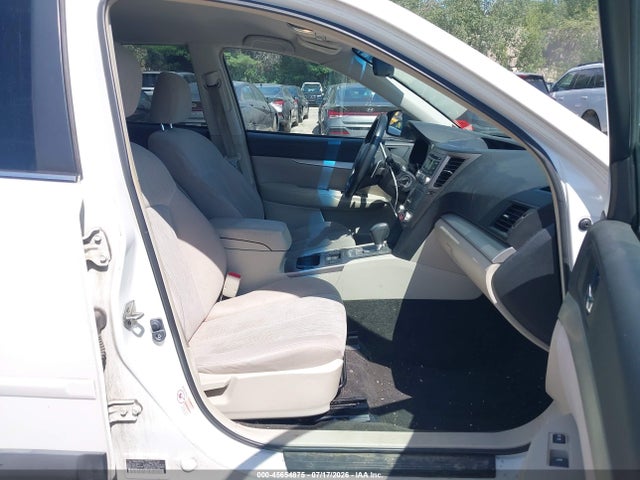 2013 Subaru Outback 2.5i Premium მანქანა იყიდება აუქციონზე, vin: 4S4BRBCC9D3201668, აუქციონის ნომერი: 45654875