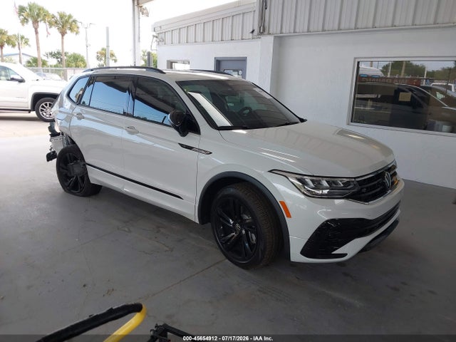 2024 Volkswagen Tiguan 2.0t Se R-line Black მანქანა იყიდება აუქციონზე, vin: 3VVCB7AX2RM155088, აუქციონის ნომერი: 45654912