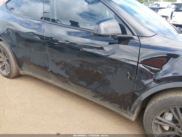 Продаж на аукціоні авто 2023 Tesla Model Y Awd/long Range Dual Motor All-wheel Drive, vin: 7SAYGDEE2PA107251, номер лоту: 45654973