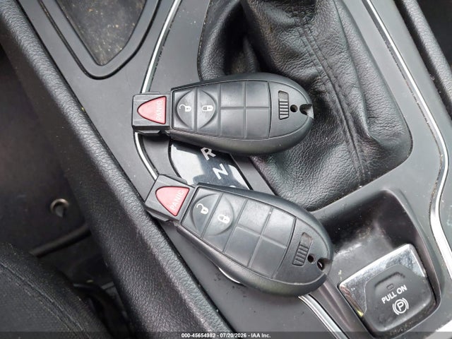 2020 Jeep Cherokee Latitude Fwd მანქანა იყიდება აუქციონზე, vin: 1C4PJLCBXLD543945, აუქციონის ნომერი: 45654982