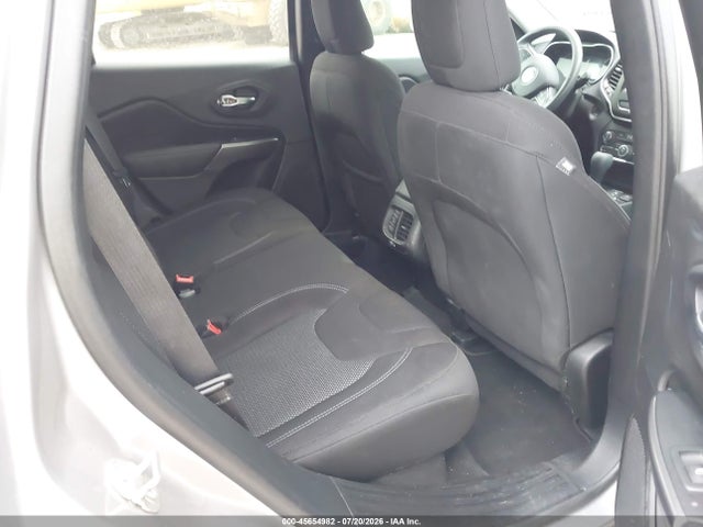 2020 Jeep Cherokee Latitude Fwd მანქანა იყიდება აუქციონზე, vin: 1C4PJLCBXLD543945, აუქციონის ნომერი: 45654982