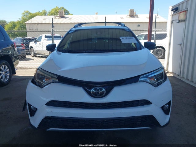 Toyota RAV4 SE 2018 JTMNFREV8JJ741263 Image 12