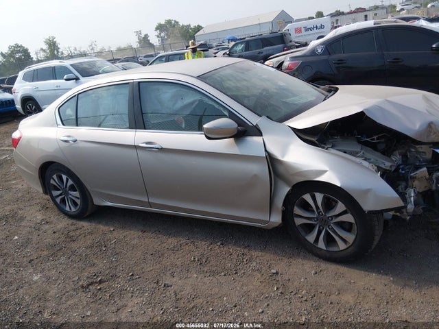 Auction sale of the 2014 Honda Accord Lx, vin: 1HGCR2F3XEA213797, lot number: 45655082
