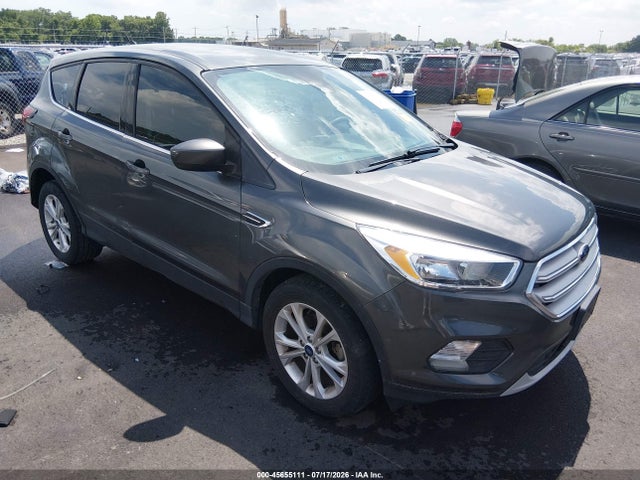 45655111 :رقم المزاد ، 1FMCU0GDXKUA18720 vin ، 2019 Ford Escape Se مزاد بيع