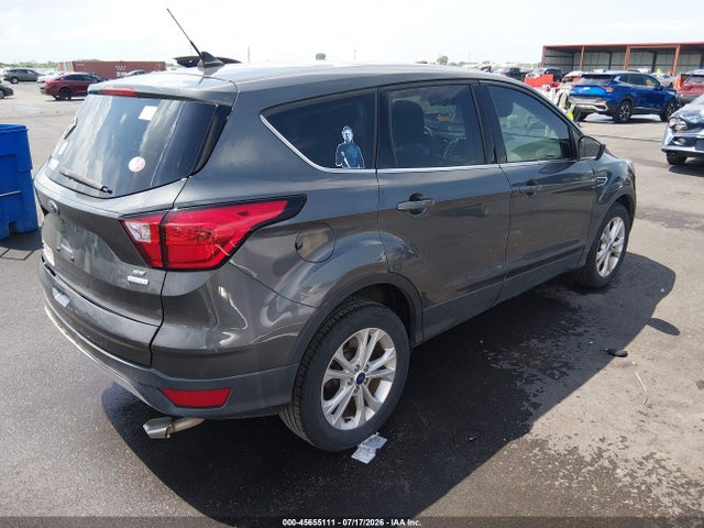 45655111 :رقم المزاد ، 1FMCU0GDXKUA18720 vin ، 2019 Ford Escape Se مزاد بيع