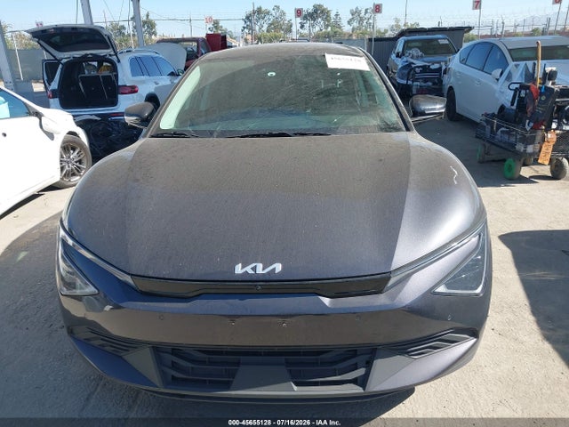 Продажа на аукционе авто 2025 Kia Ev6 Light Long Range Rwd, vin: 5XYC34JA7SG010833, номер лота: 45655128