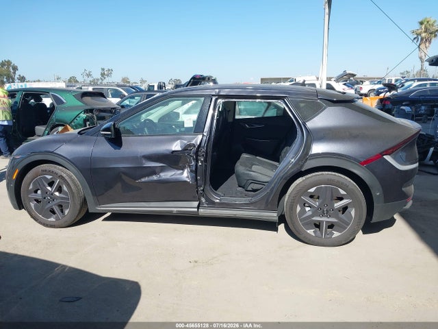 Продажа на аукционе авто 2025 Kia Ev6 Light Long Range Rwd, vin: 5XYC34JA7SG010833, номер лота: 45655128