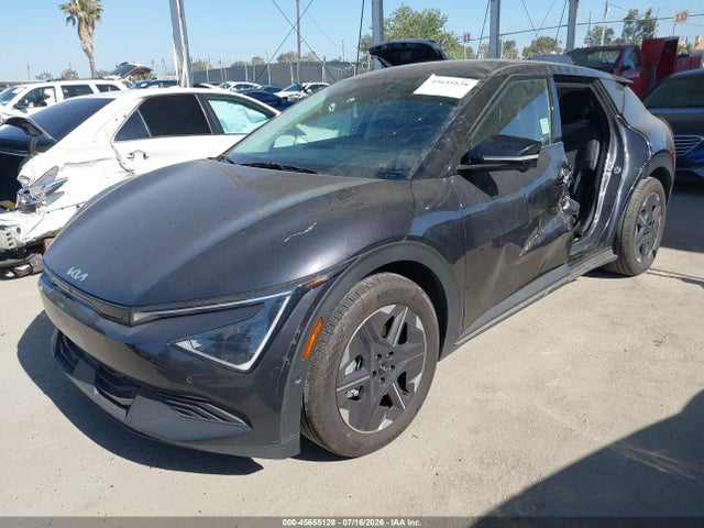 Продажа на аукционе авто 2025 Kia Ev6 Light Long Range Rwd, vin: 5XYC34JA7SG010833, номер лота: 45655128