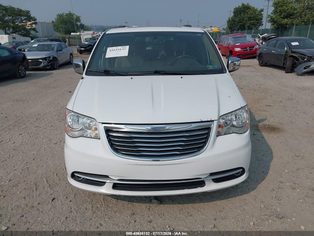2C4RC1CG7GR159272 Chrysler Town &amp; Country Touring-l Anniversary Edition