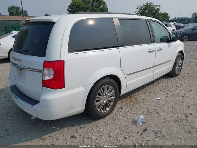 2C4RC1CG7GR159272 Chrysler Town &amp; Country Touring-l Anniversary Edition