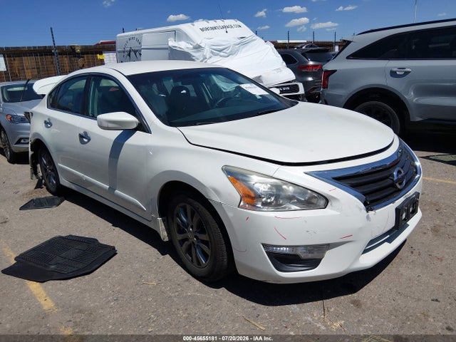 2015 Nissan Altima 2.5 S მანქანა იყიდება აუქციონზე, vin: 1N4AL3AP0FC452018, აუქციონის ნომერი: 45655181