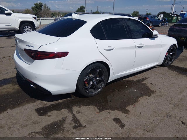 ZARFAECN4J7576197 Alfa Romeo Giulia Ti Sport Rwd
