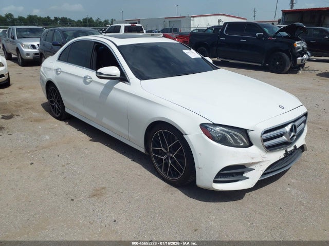 Продажа на аукционе авто 2017 Mercedes-benz E 300, vin: WDDZF4JB6HA095415, номер лота: 45655228