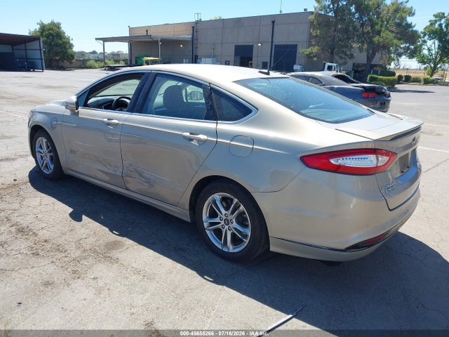 3FA6P0SU8GR202574 Ford Fusion Energi Titanium