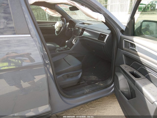 1V2EE2CA0LC220635 Volkswagen Atlas Cross Sport 3.6l V6 Sel
