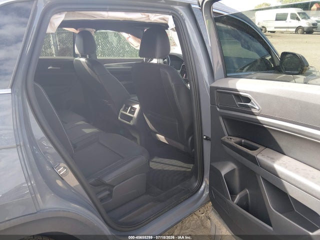 1V2EE2CA0LC220635 Volkswagen Atlas Cross Sport 3.6l V6 Sel