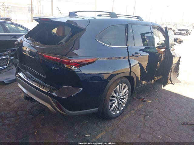 Toyota Highlander Hybrid Platinum 2025 5TDEBRCH2SS689920 Image 4