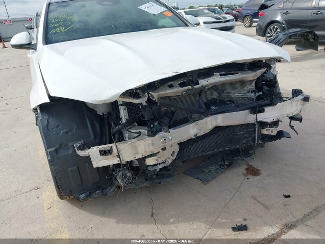 45655355 :رقم المزاد ، W1KAF4GB9RR208183 vin ، 2024 Mercedes-benz C 300 مزاد بيع