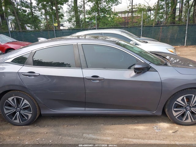 Продаж на аукціоні авто 2017 Honda Civic Ex-t, vin: 2HGFC1F37HH633810, номер лоту: 45655401